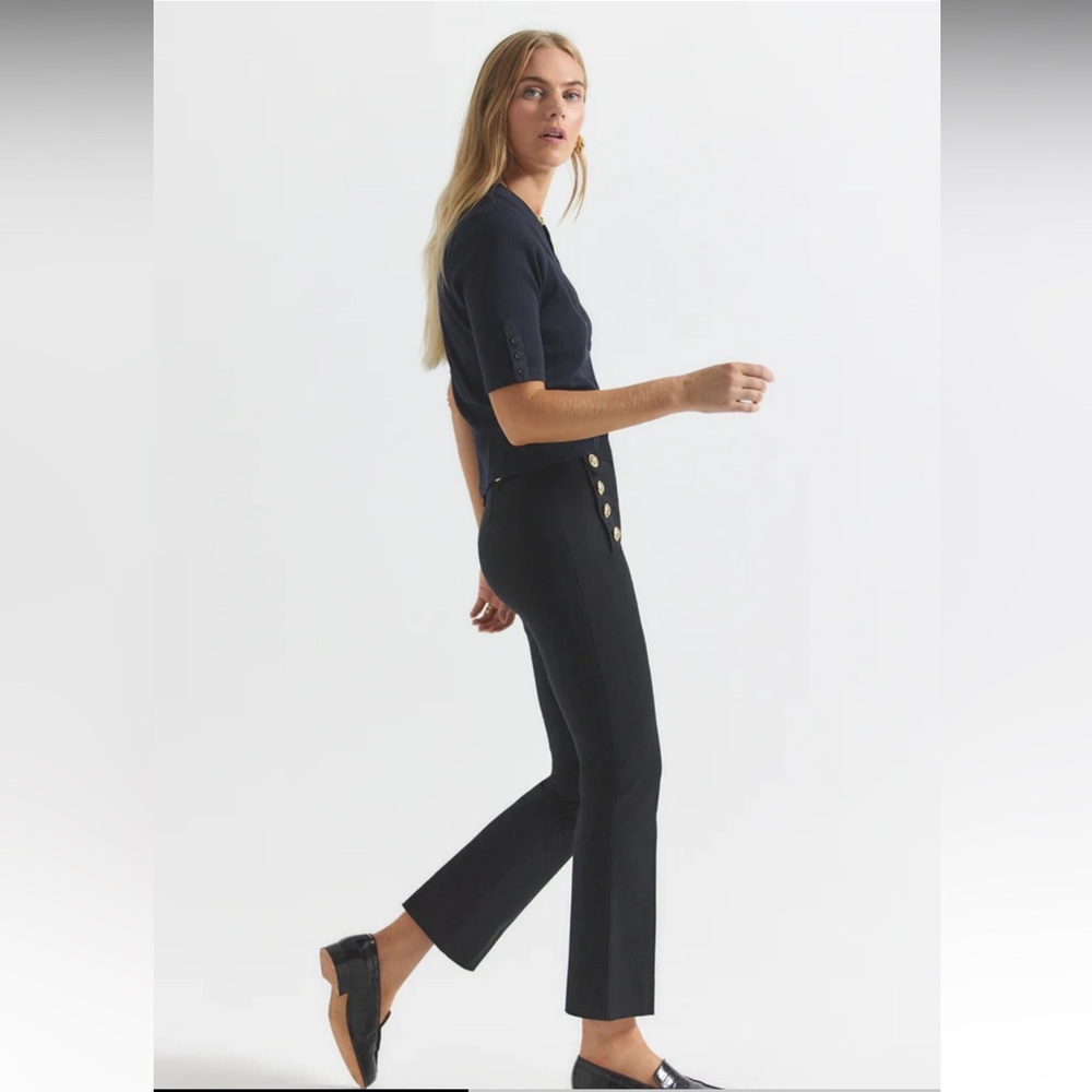 10 Crosby Derek Lam**Robertson Black Crop Flare Trousers**US 4,12 $365 CURRENT - Picture 7 of 8